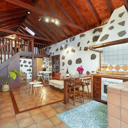 Апартаменты Casa Aregume *